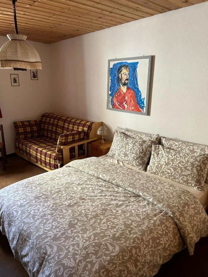 Casa Lalla Affittasi Nel Centro Di Poschiavo Luaran gambar